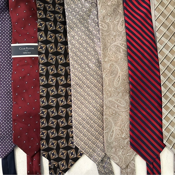 Mixed Lot of 12 Men’s Neck Ties Dept store brands Reaction, Club Room, Nautica - Picture 3 of 7